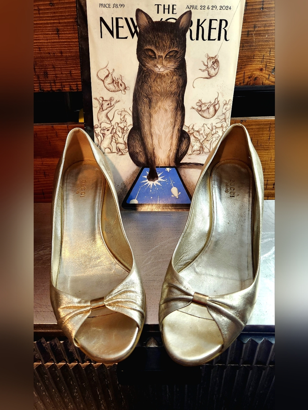 GUCCI Peep Toe Wedges Pumps In Platino Gold Nappa Silk